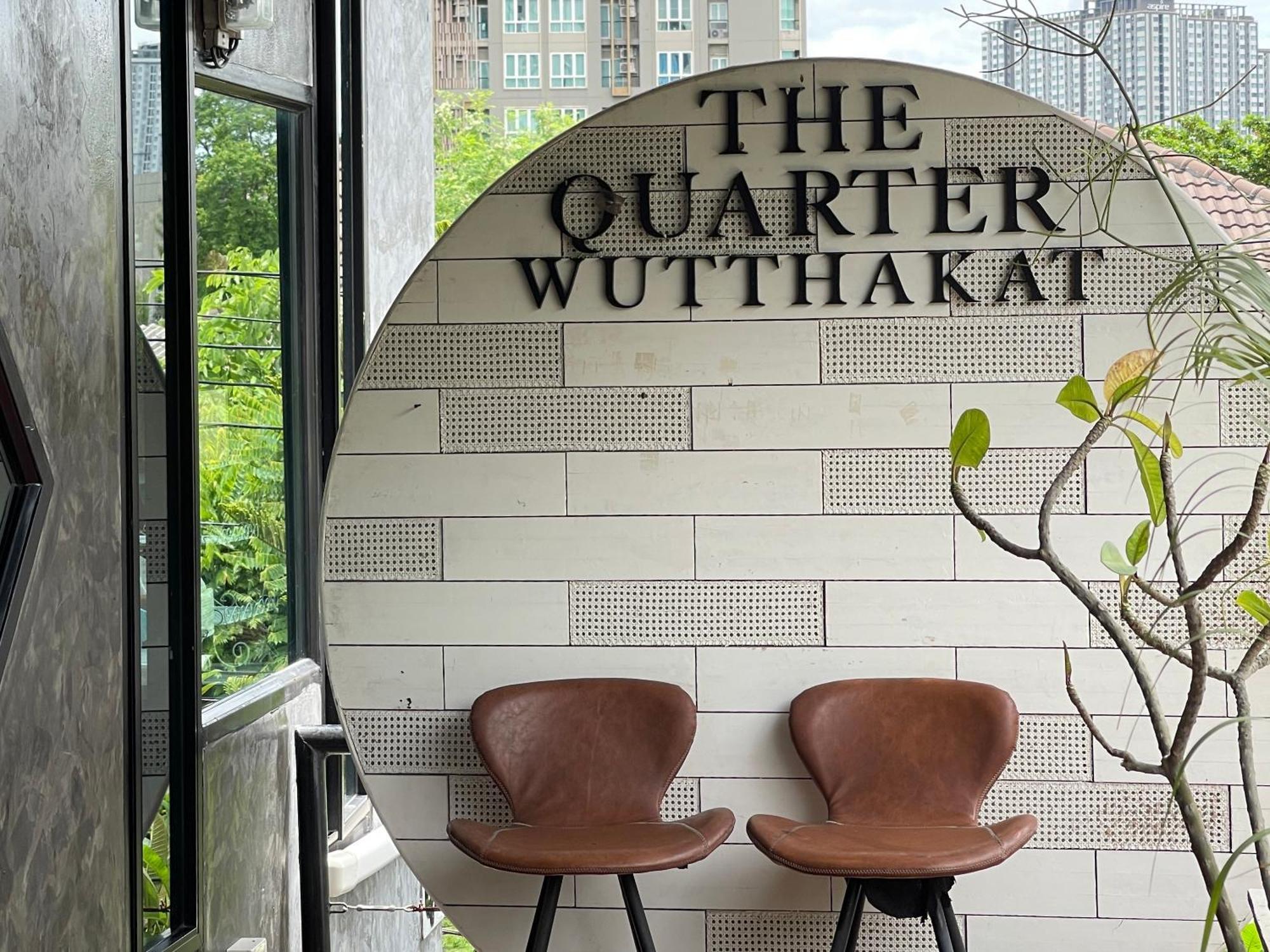 The Quarter Wutthakat Apartment Bangkok Luaran gambar