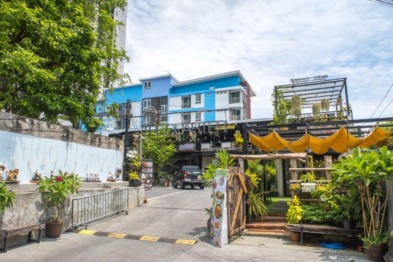 The Quarter Wutthakat Apartment Bangkok Luaran gambar
